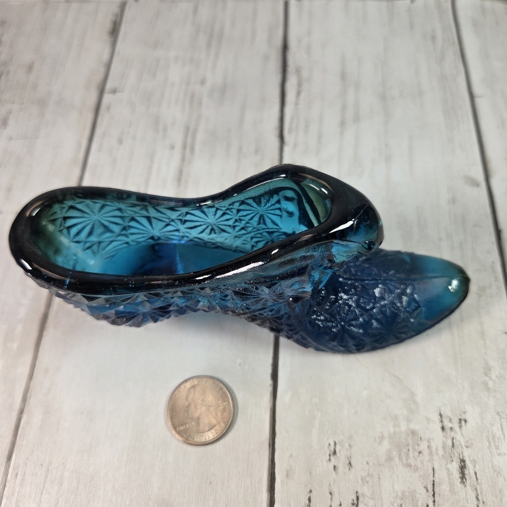 Fenton Art Glass Daisy & Button Blue Cat Shoe Slipper Paperweight Desk Decor - Picture 10 of 10